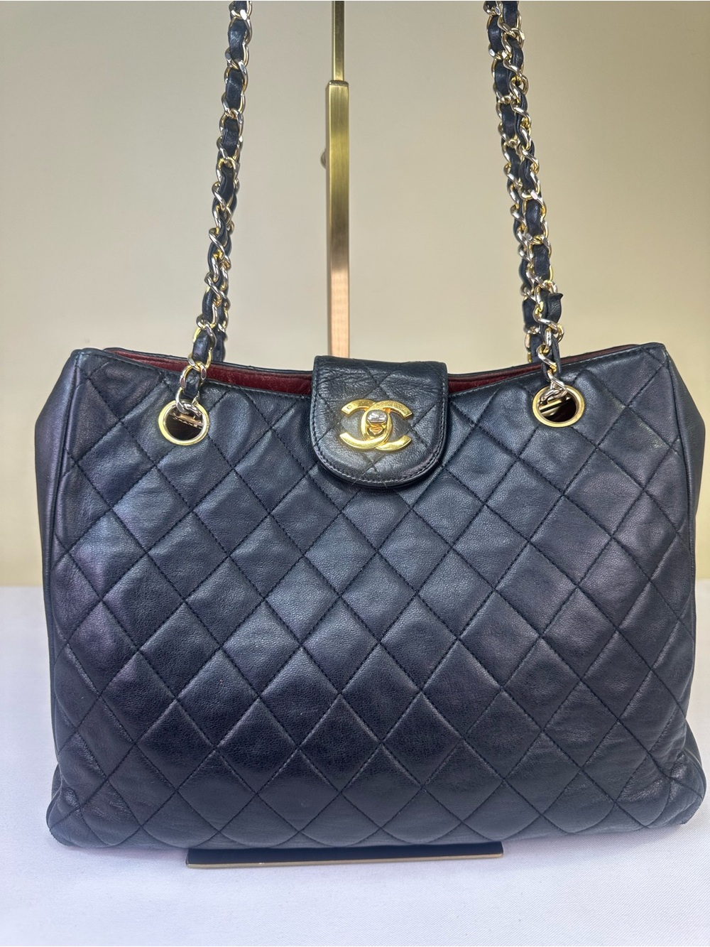 CHANEL CC Lambskin Quilted 24K goldplated HDW shoulder Series #4 1996-1997 COA - Picture 4 of 17